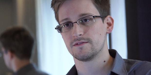 Edward_Snowden_News.jpg